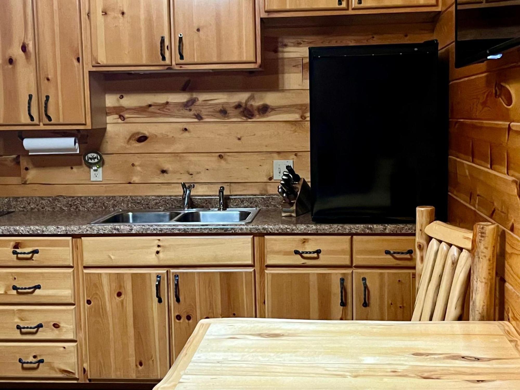 וול Badlands Frontier Cabins מראה חיצוני תמונה