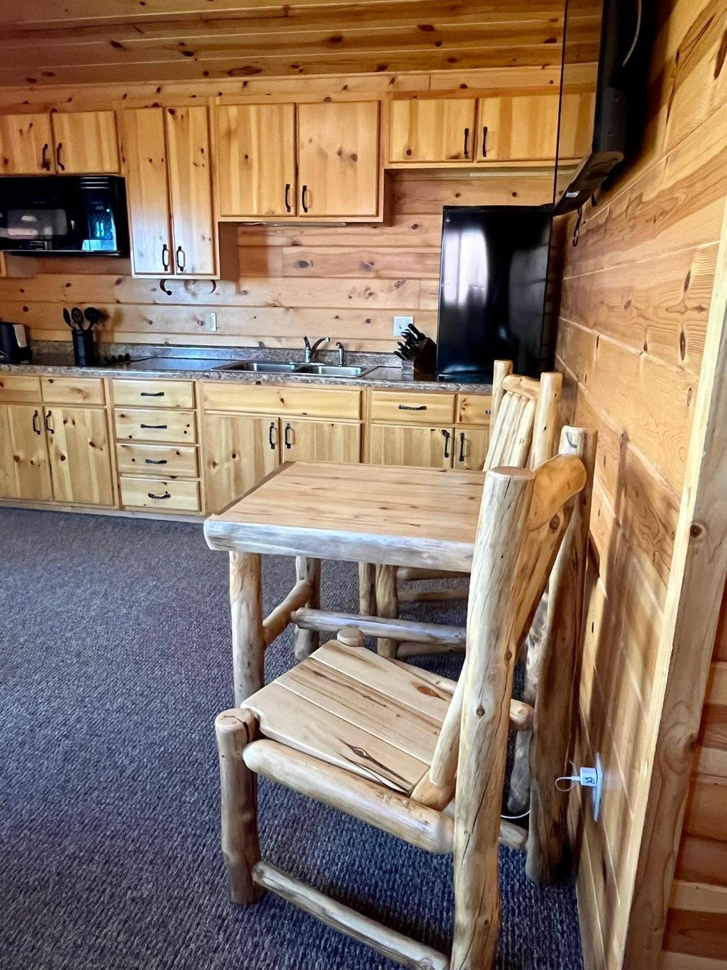 וול Badlands Frontier Cabins מראה חיצוני תמונה