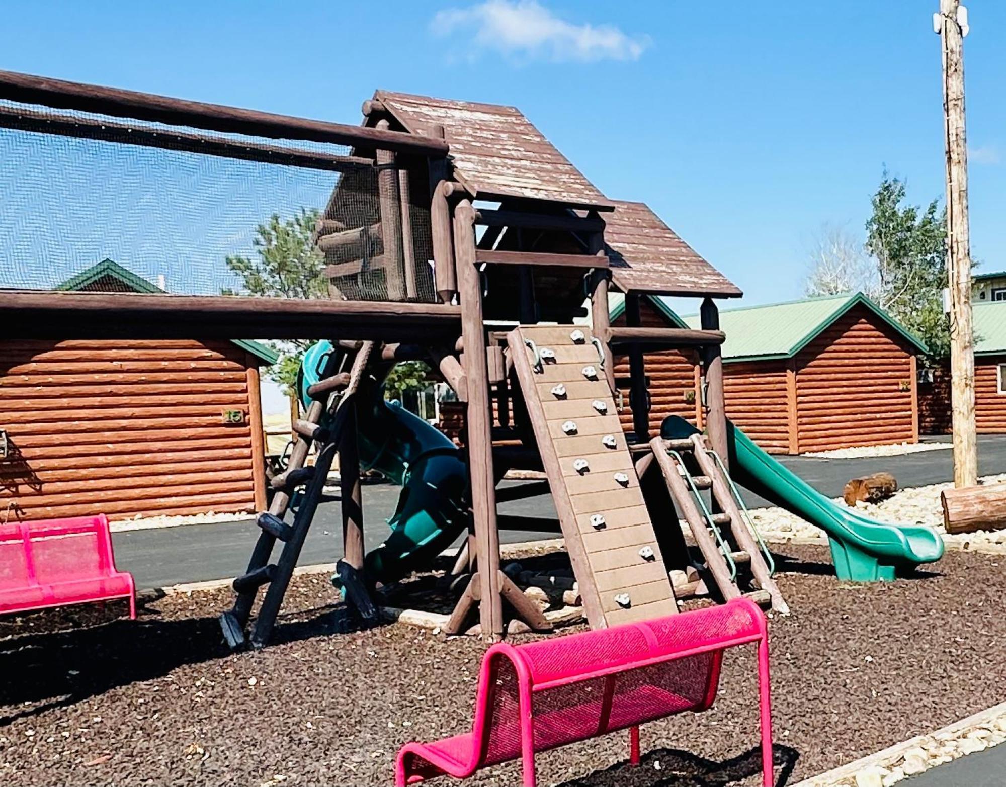 וול Badlands Frontier Cabins מראה חיצוני תמונה